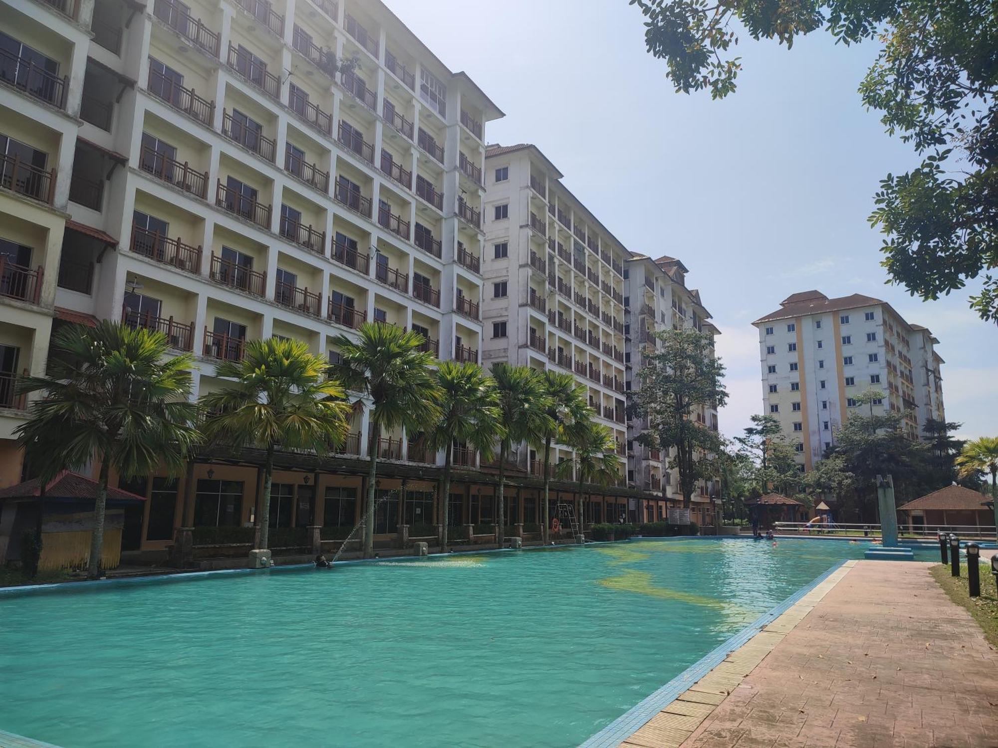 Sofea Inn Bukit Merah - Suria A7733 Kampong Selemat Экстерьер фото