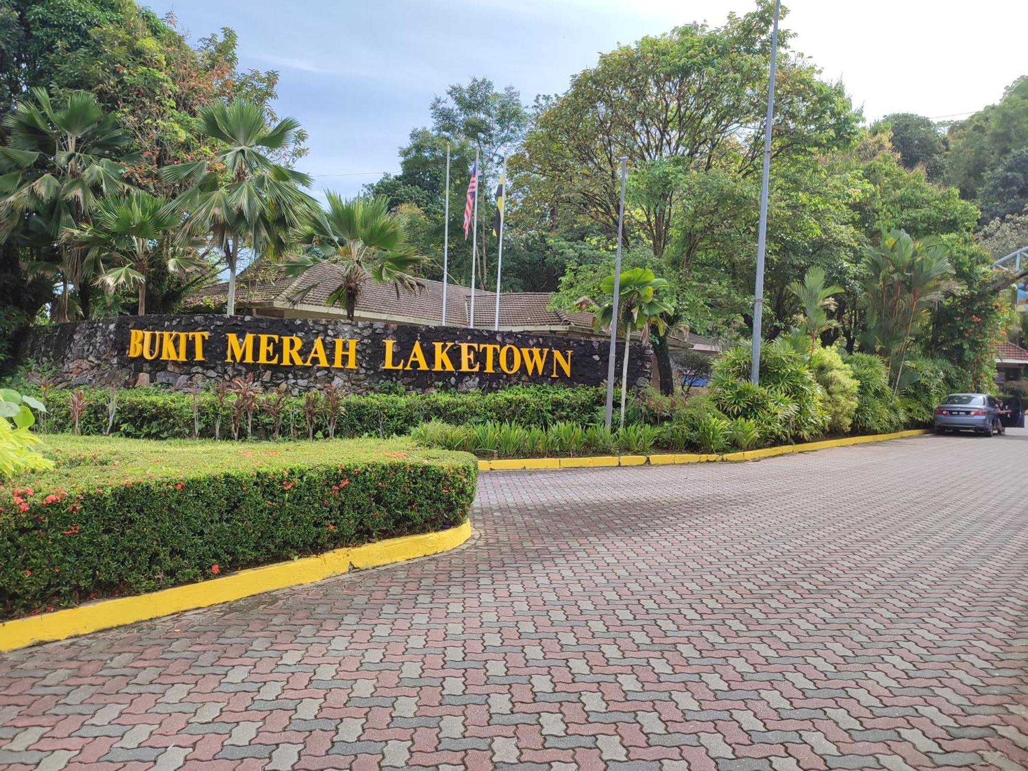 Sofea Inn Bukit Merah - Suria A7733 Kampong Selemat Экстерьер фото